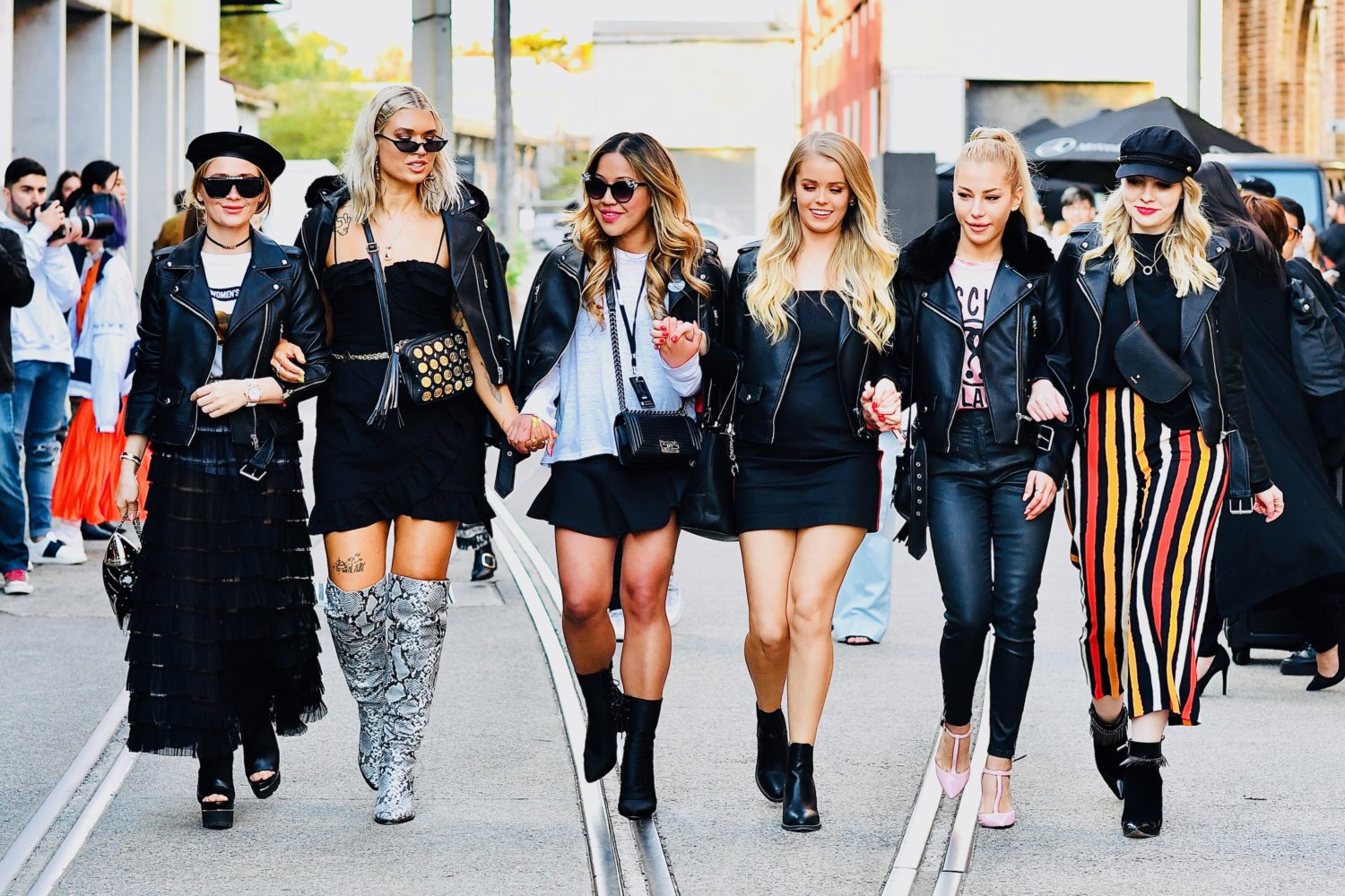 20 Best Street Style Looks from Sydney Fashion Week – FunkyForty | Funky Life style and Fashion