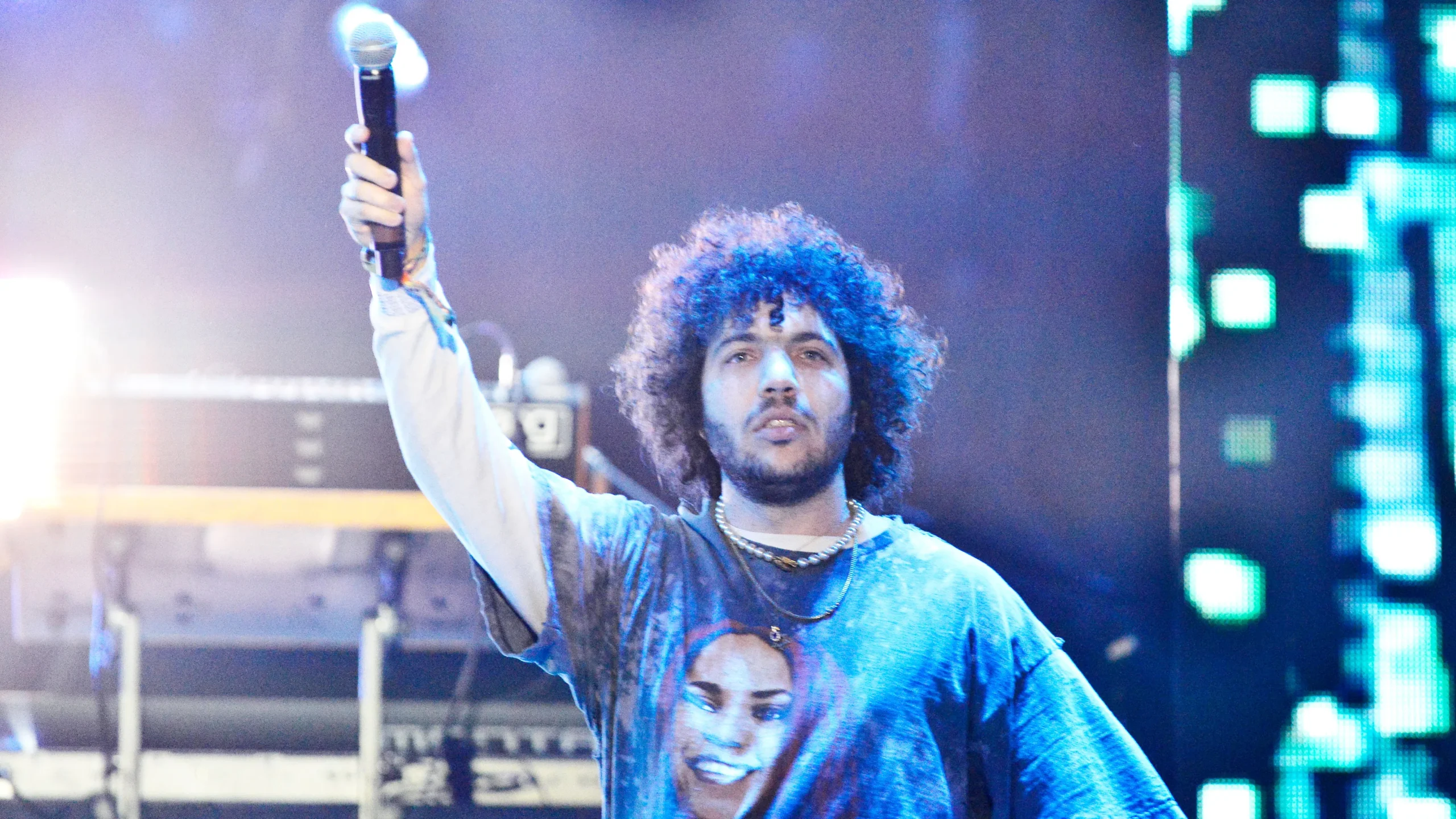 Benny Blanco performing live on stage, highlighting Benny Blanco height and presence during a concert
